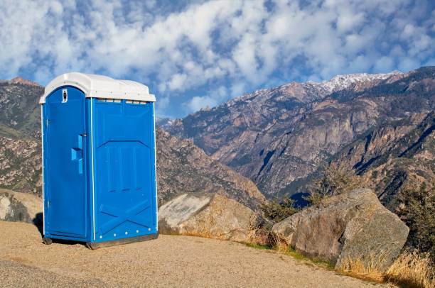 Affordable portable toilet rental in Edna, TX